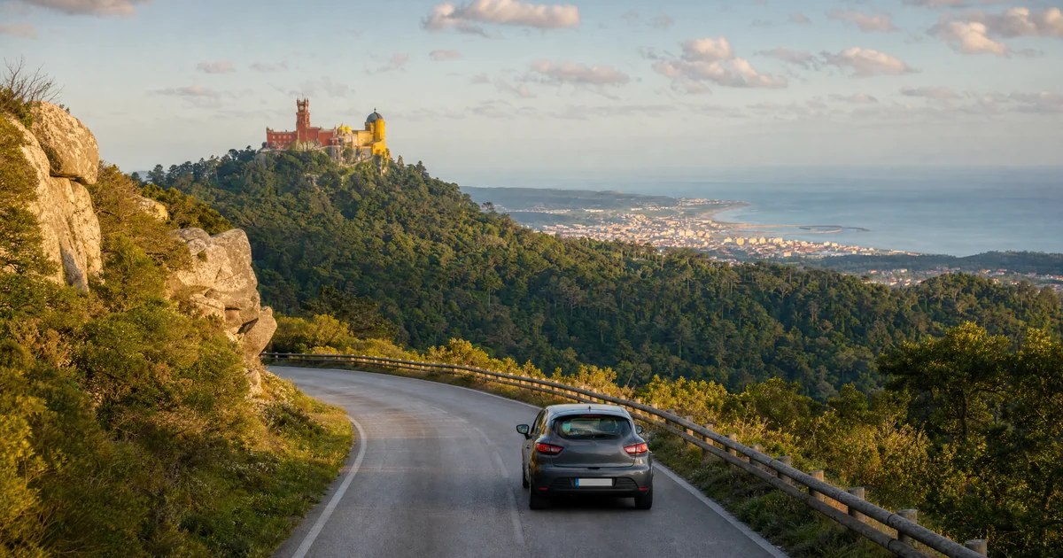 Lisbon Airport to Sintra and Cascais by Car